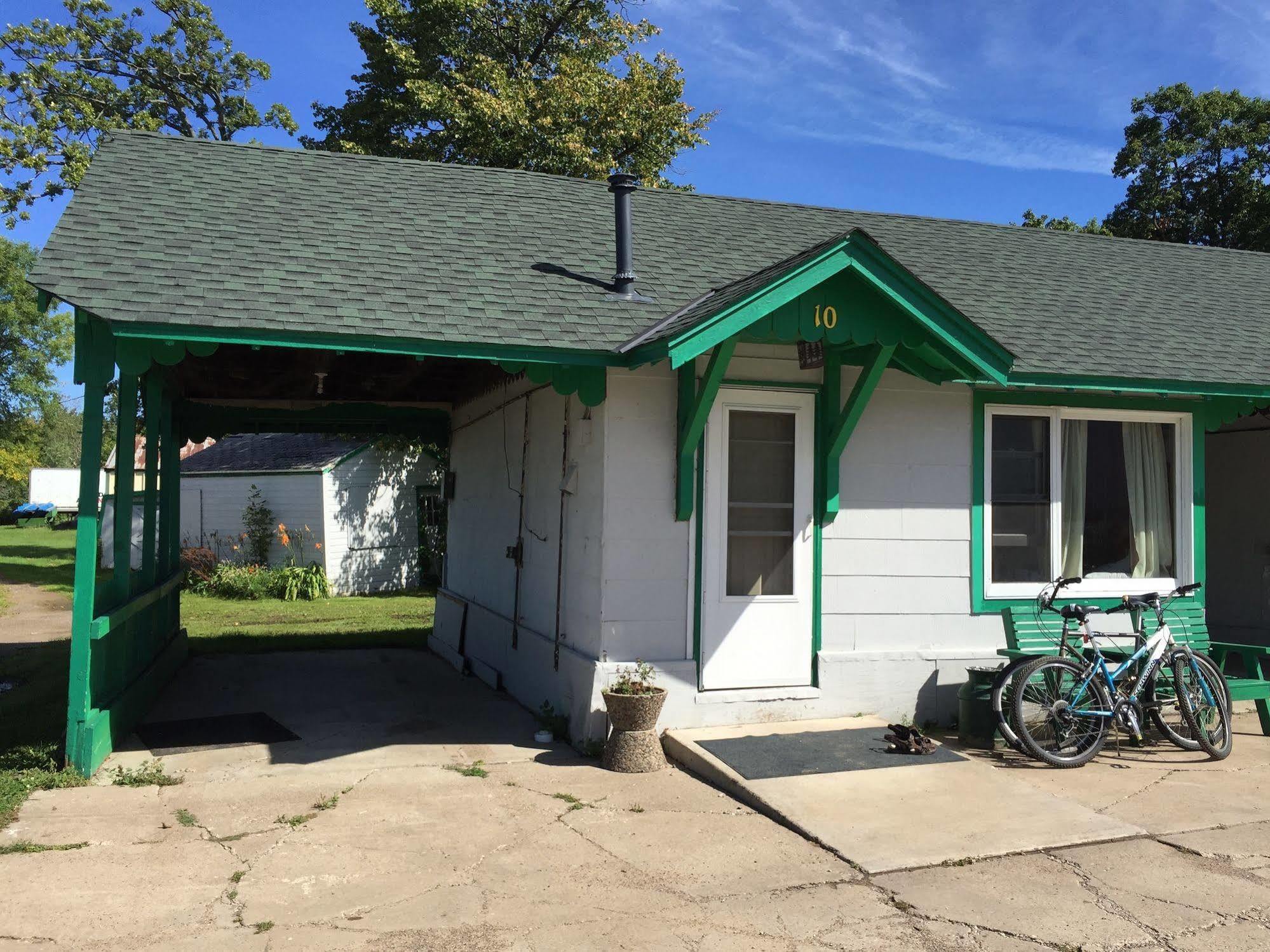 Twin Pines Resort Garrison Exterior foto